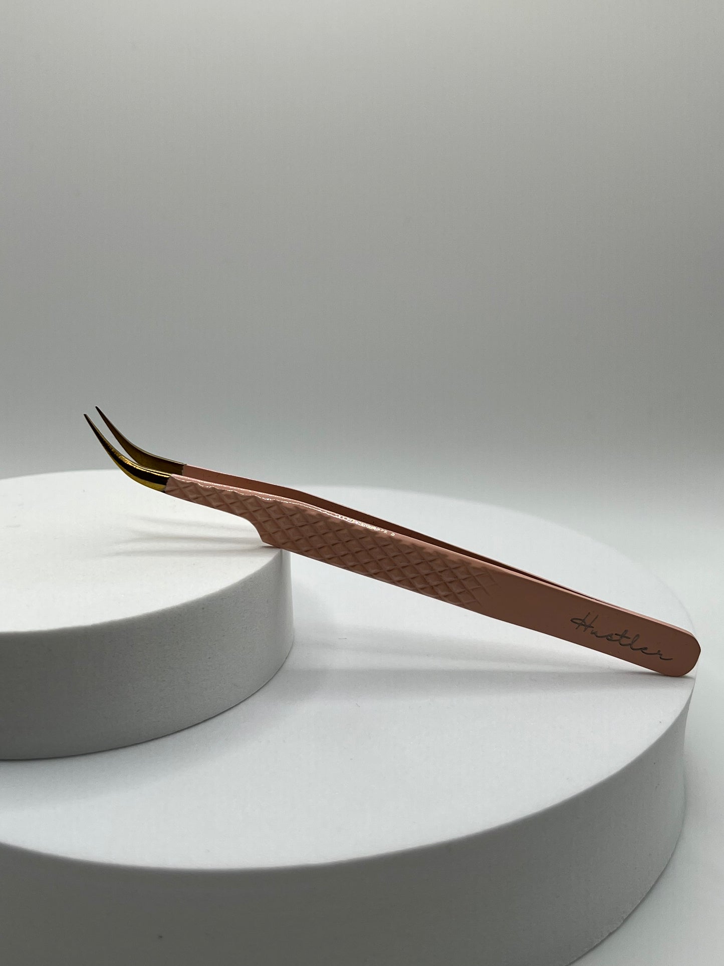 Hustler Lash Tweezer